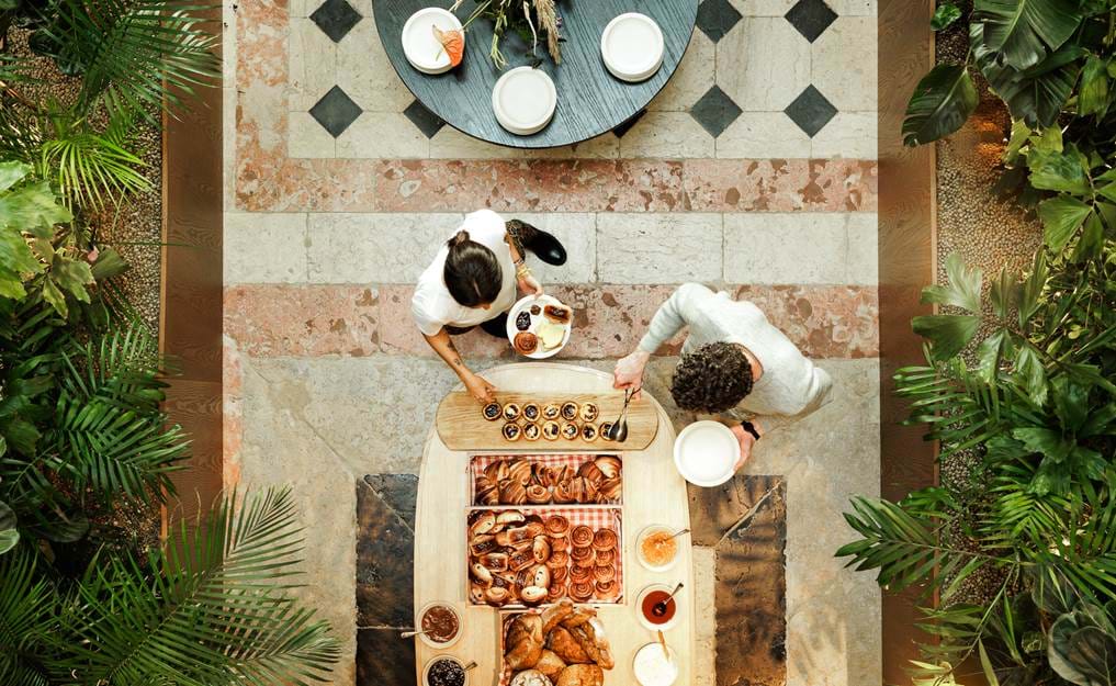 Breakfast 