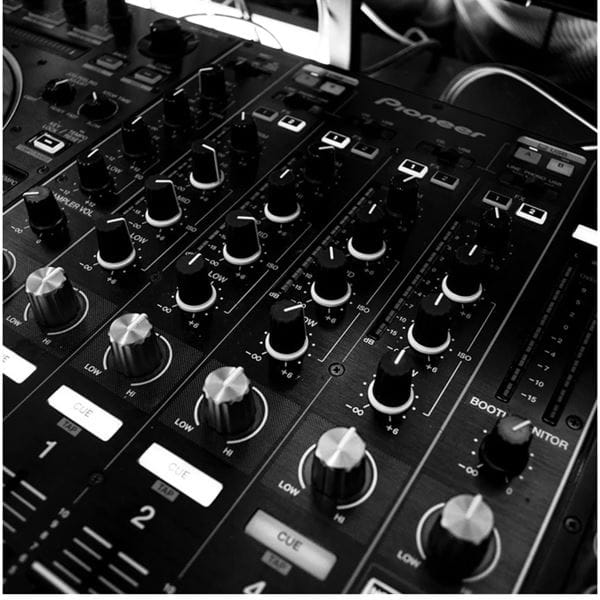 Beats and Beers | Buckle Street Studios