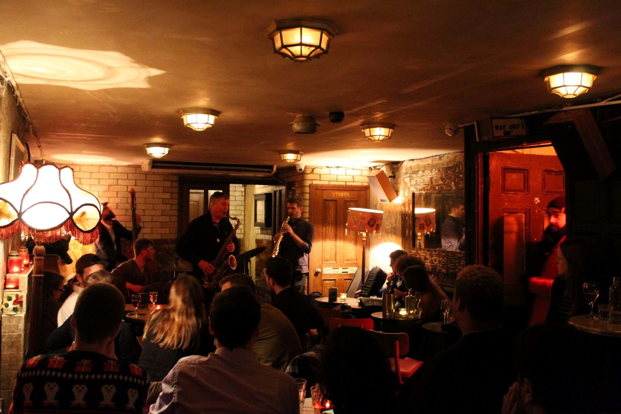 The best date bars in Dalston Locke