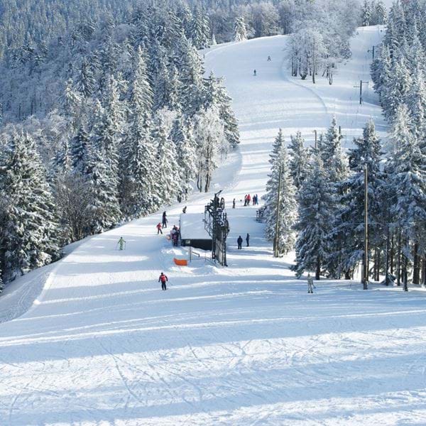 Wegweiser für die Skisaison in Sendling