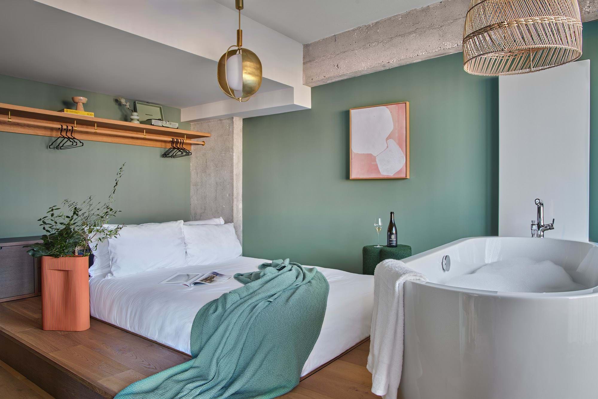 Experience Luxury Living in WunderLocke's Suites in Munich