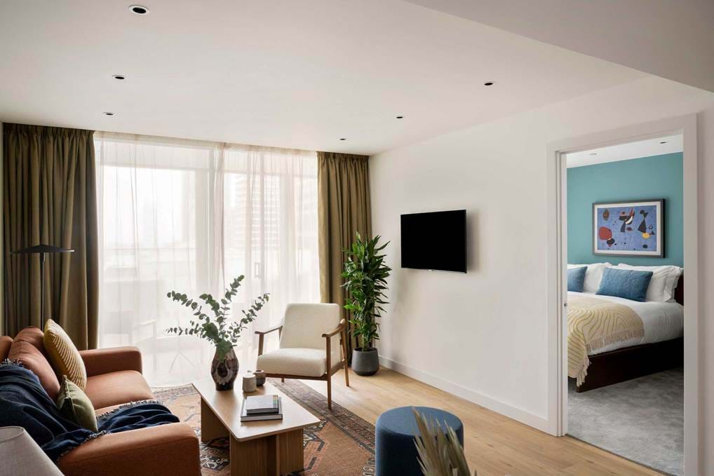 <p>Cove - Landmark Pinnacle, Canary Wharf</p>