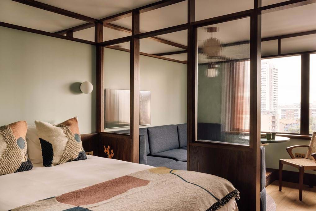 <p>Locke Studio River View</p>