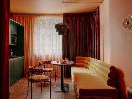 Locke Studio – Barrierefrei: Ember Locke, Kensington, London | Locke