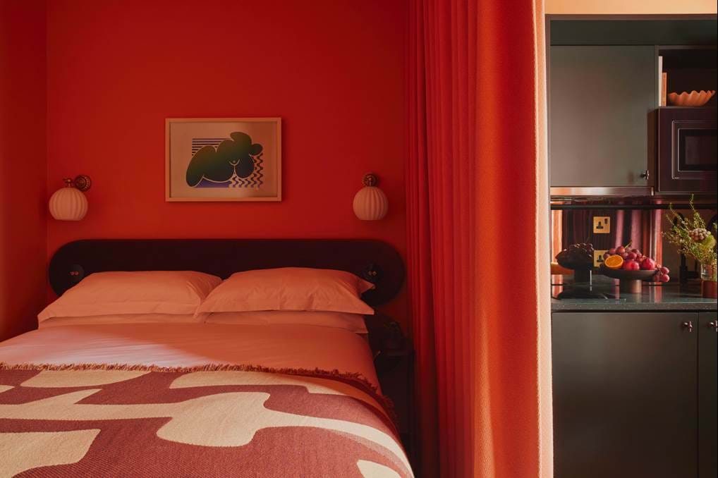 <p>Bedroom at <a href="/en/london/ember-locke">Ember Locke, Kensington, London</a></p>