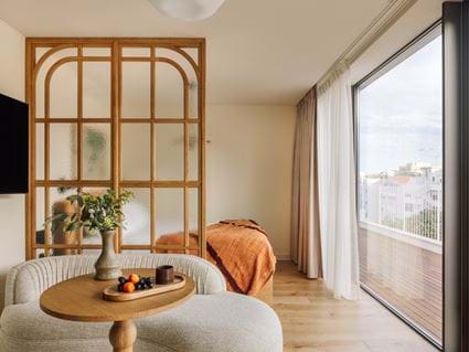 Appartement avec terrasse | Locke de Santa Joana | Lisbonne, Portugal | Appart-hôtels design, Locke