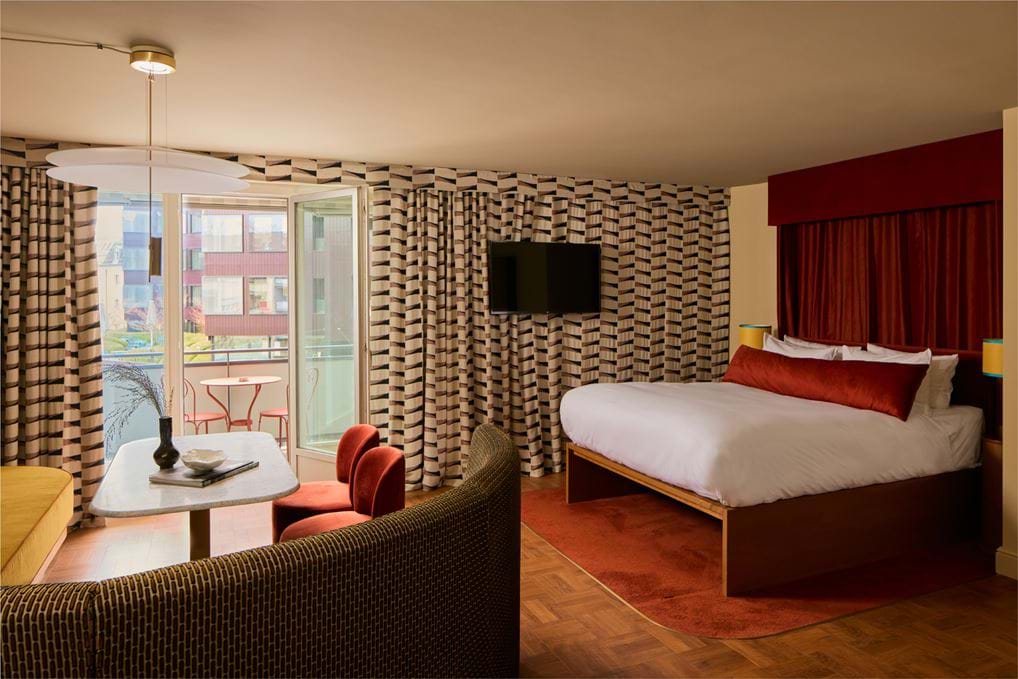 <p><a href="/en/zurich/locke-am-platz/living/locke-suite-with-balcony">Locke Suite with Balcony</a> - <a href="/en/zurich/locke-am-platz">Locke Am Platz</a>.</p>