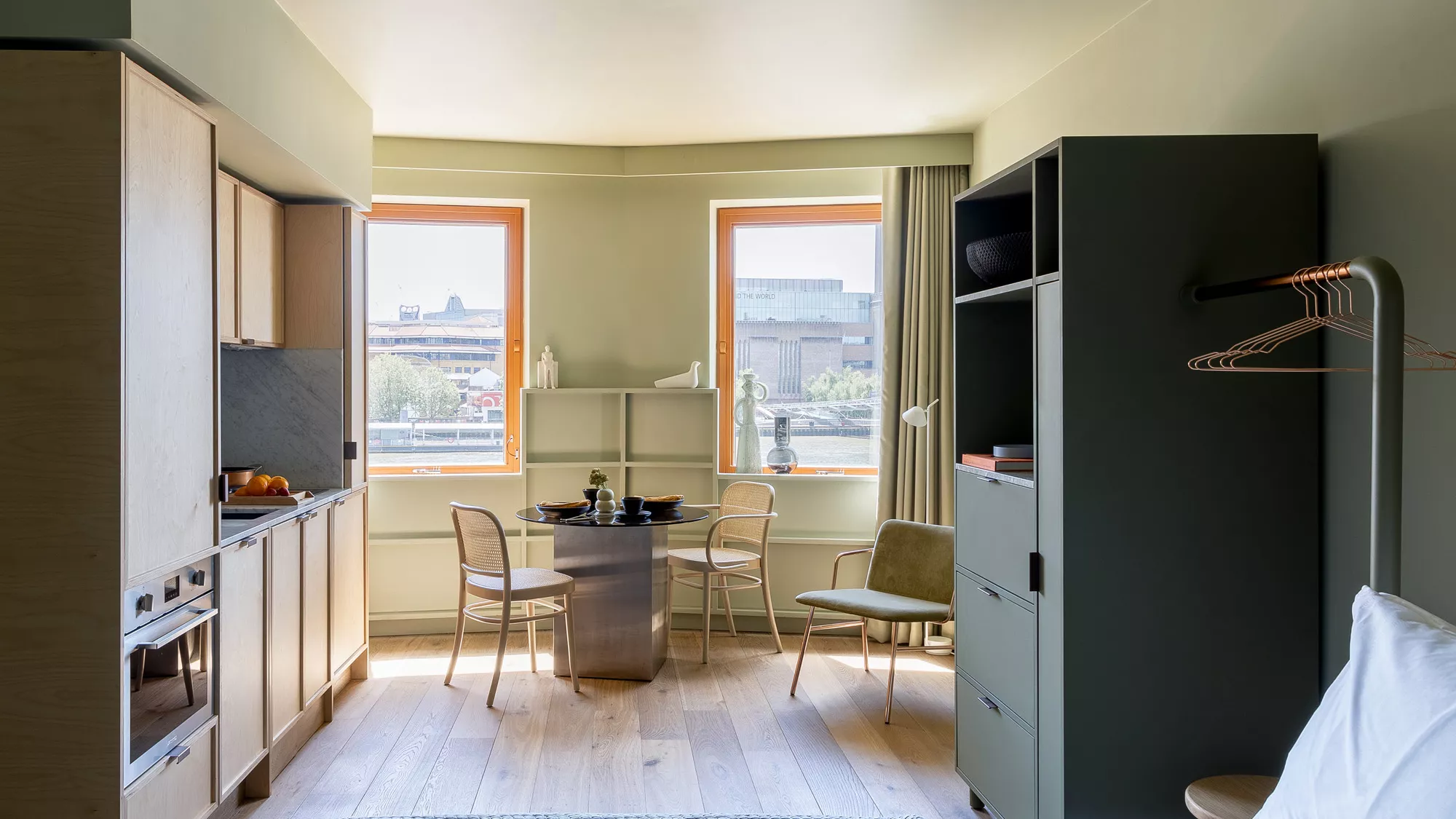 View Accessible Studio Suite – Thames River Location near Millennium Bridge with Kitchen & AC in 2 Broken Wharf, City of London, London, EC4V 3DT, UK Accessible Studio Suite – Thames River Location near Millennium Bridge with Kitchen & AC in 2 Broken Wharf, City of London, London, EC4V 3DT, UK - Property image 3 - VivreStays