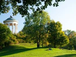 Le Jardin anglais | Schwan Locke, Theresienwiese | Appart-hôtels design, Locke