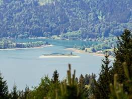 Lac Tegern | WunerLocke, Sendling, Munich | Appart-hôtels design, Locke