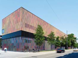 Musée Brandhorst | Schwan Locke, Theresienwiese, Munich | Appart-hôtel design, Locke