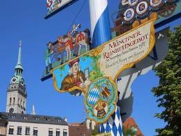 Viktualienmarkt | Schwan Locke, Theresienwiese | Appart-hôtels design, Locke