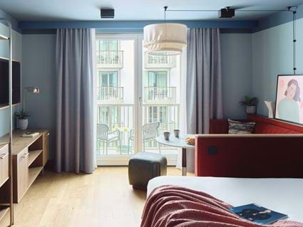 Schwan Locke, Theresienwise, Munich : Studio Locke avec balcon | Appart-hôtels design, Locke