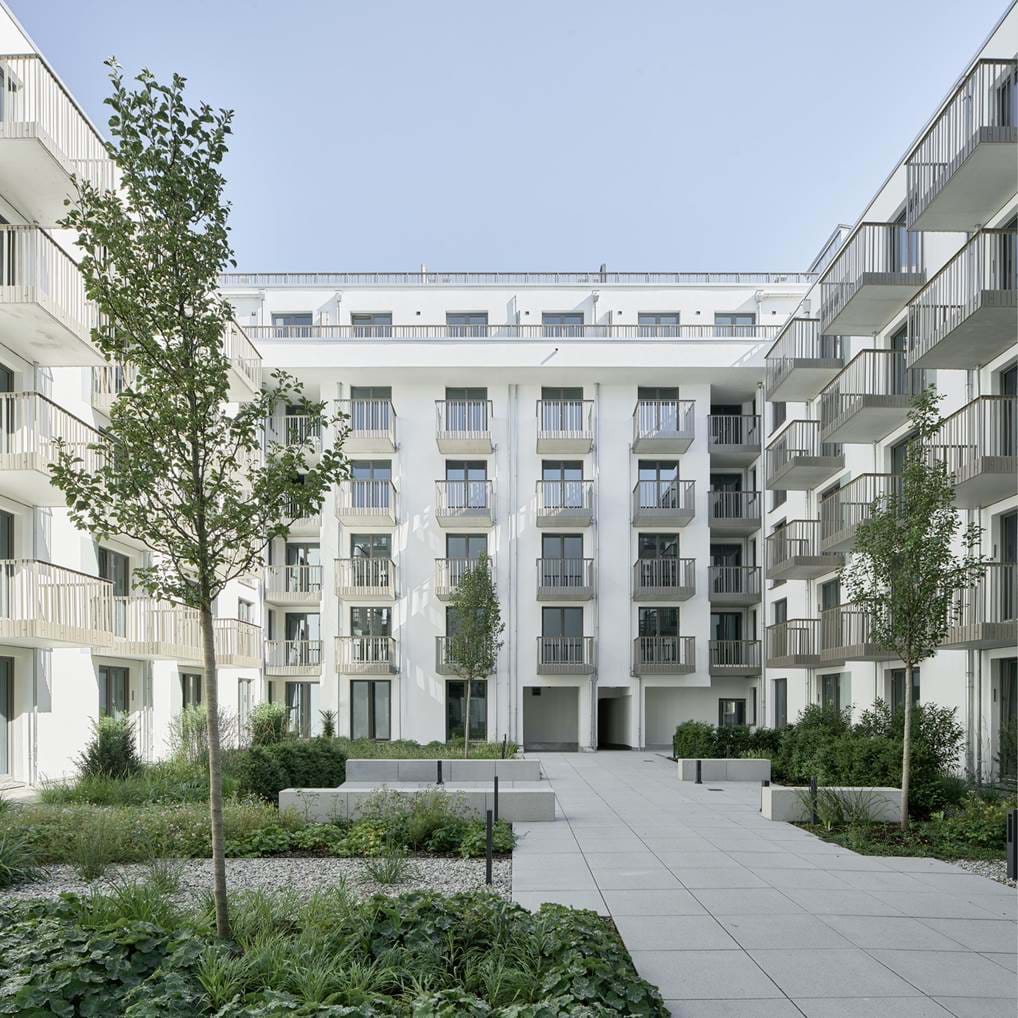 <p>Rooms From &euro;199,76 on our <button data-gl-event="cta click" data-gl-ctatype="search apartments – member rate" class="member-price__rate" id="isPasted">member rate.</button></p>