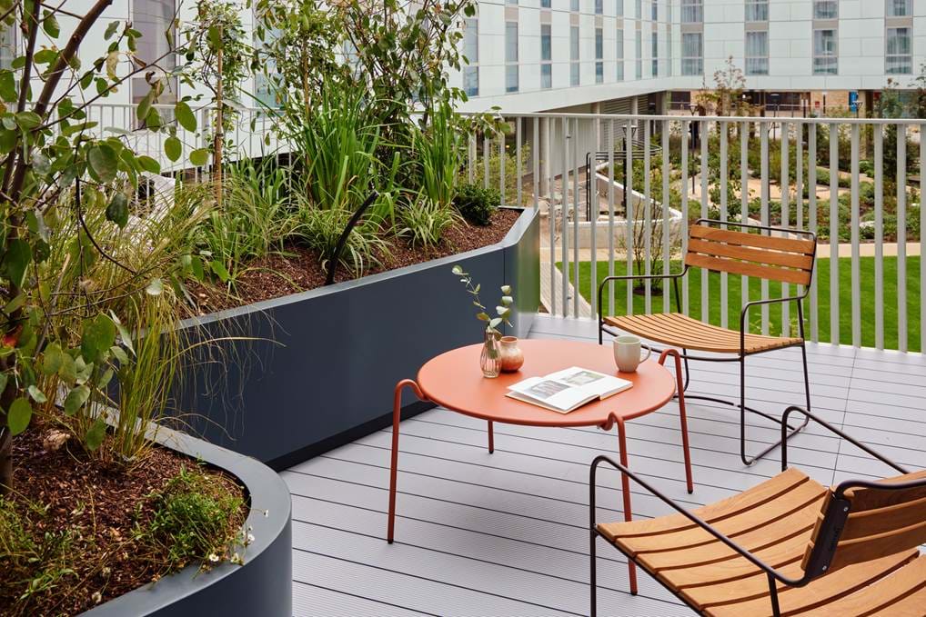 <p>Prices from <a href="/en/cambridge/turing-locke" id="isPasted">£132.92 per night</a>.</p>