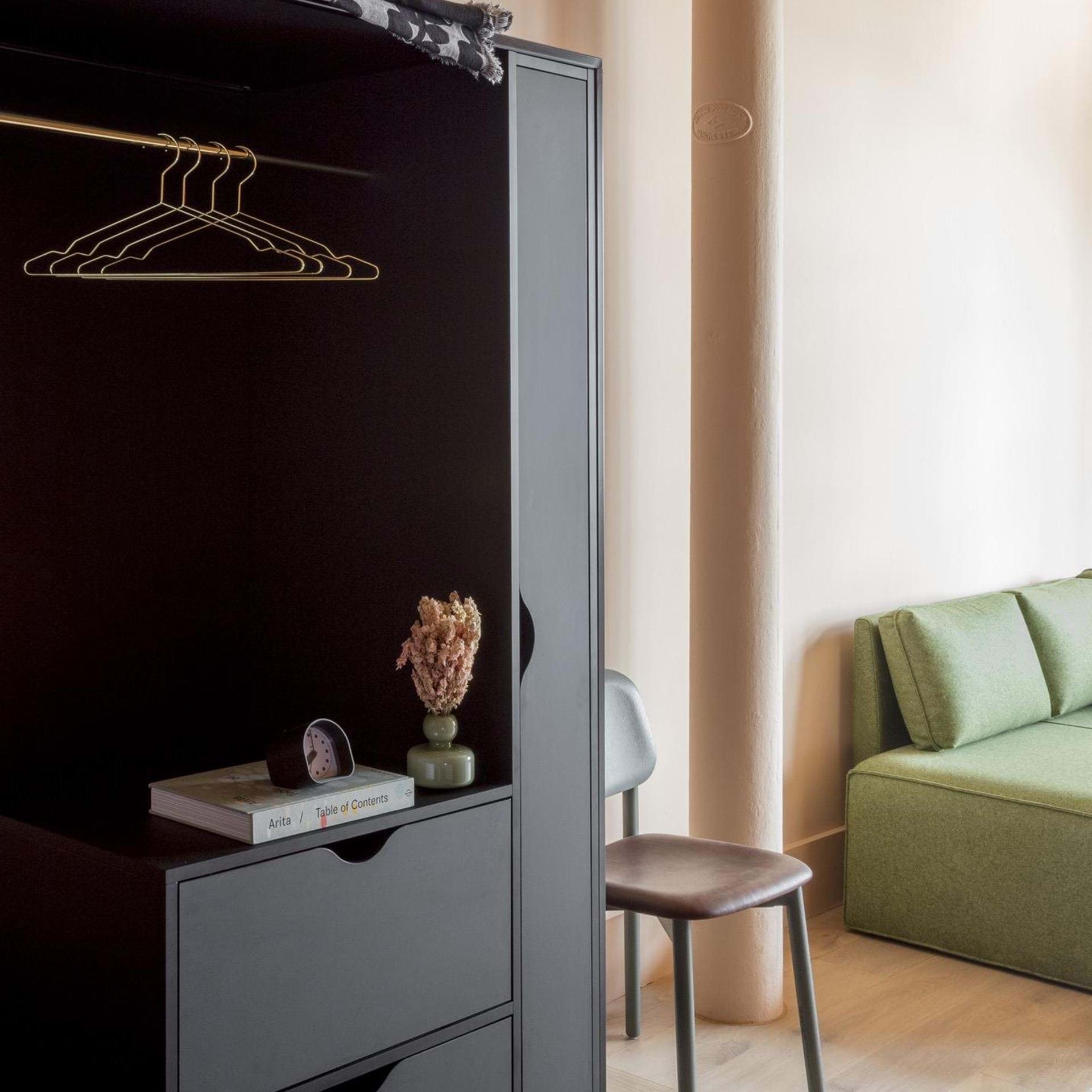 View Whitworth Suite – Central Manchester Accommodation near Canal Street in 74 Princess Street, Manchester, M1 6JD, UK Whitworth Suite – Central Manchester Accommodation near Canal Street in 74 Princess Street, Manchester, M1 6JD, UK - Property image 11 - VivreStays